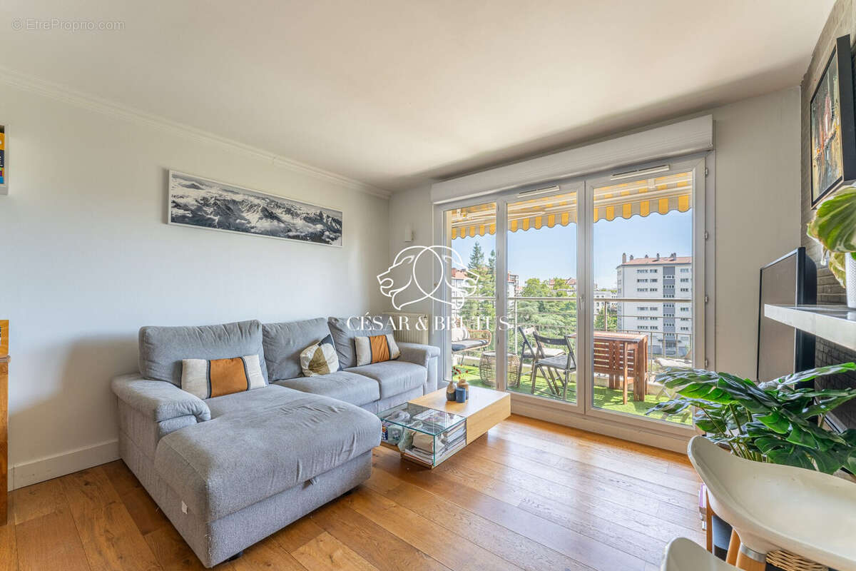 Appartement 64 m² à Lyon-3e  - photo 2