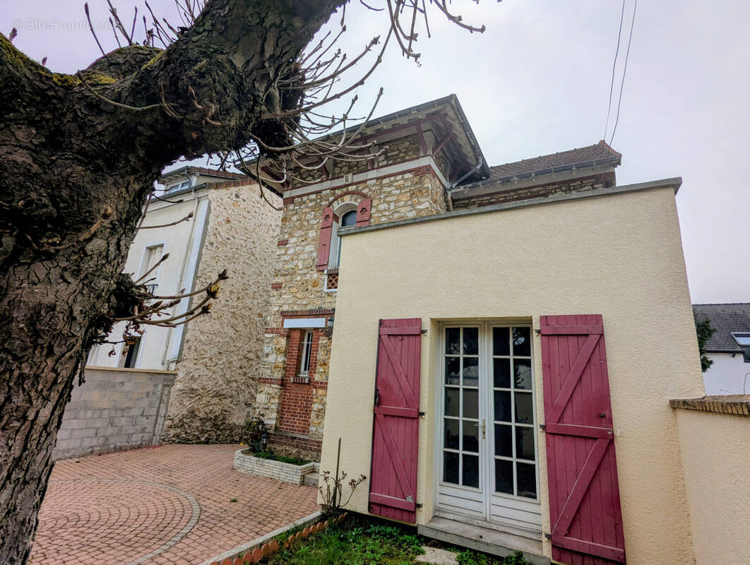 Maison à BESSANCOURT