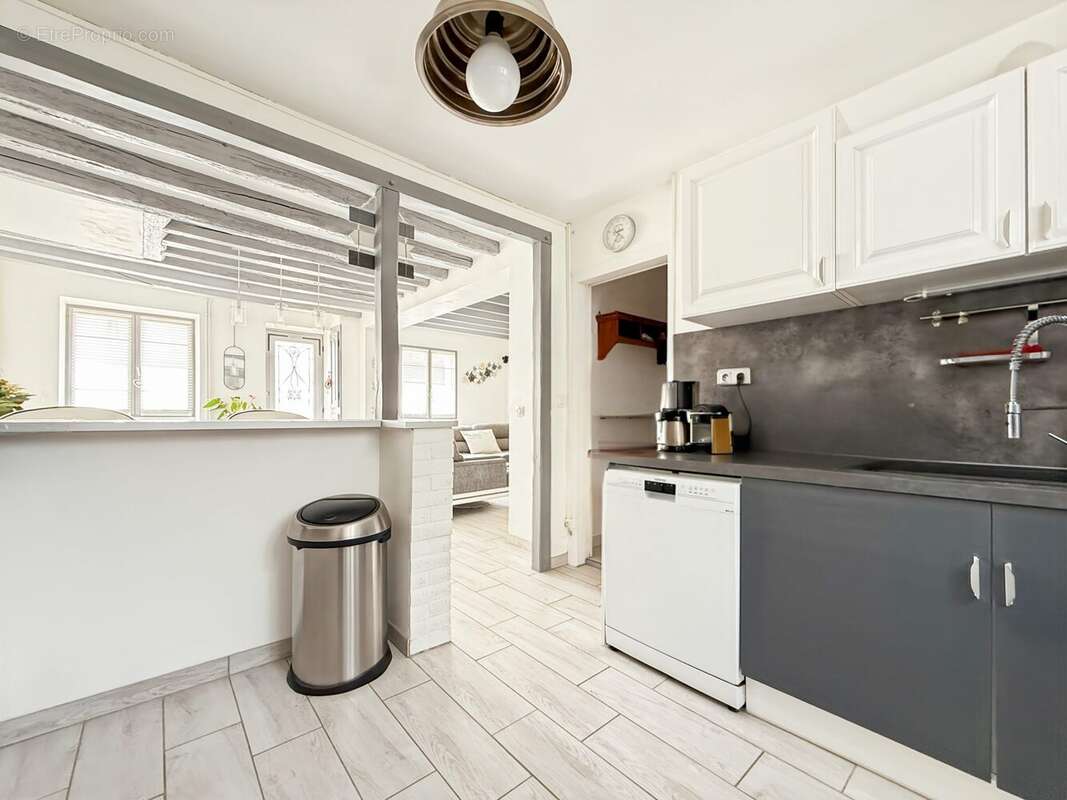 Maison à FONTENAY-TRESIGNY