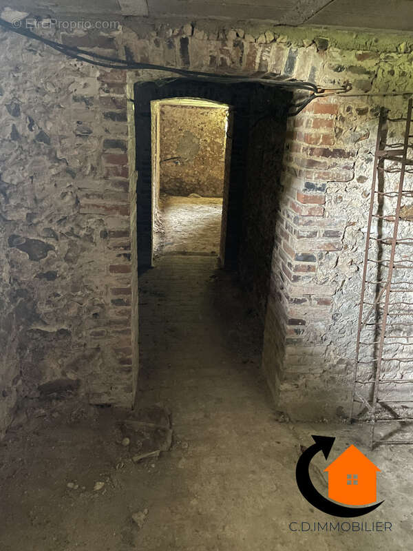 Maison à CHAMPROND-EN-GATINE