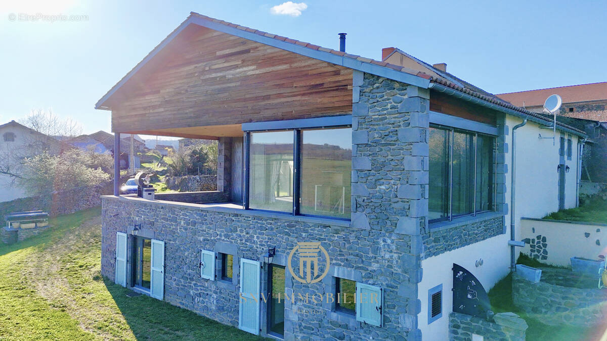 Maison à SAINT-FLOUR