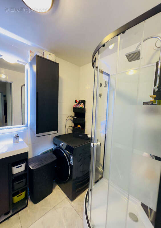 Appartement à SAVIGNY-LE-TEMPLE