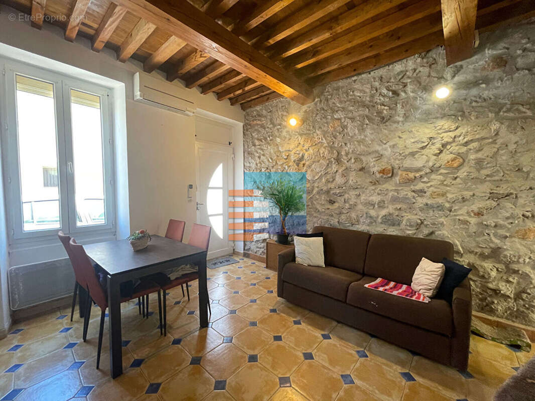 Maison de village 3 pièces - photo 2