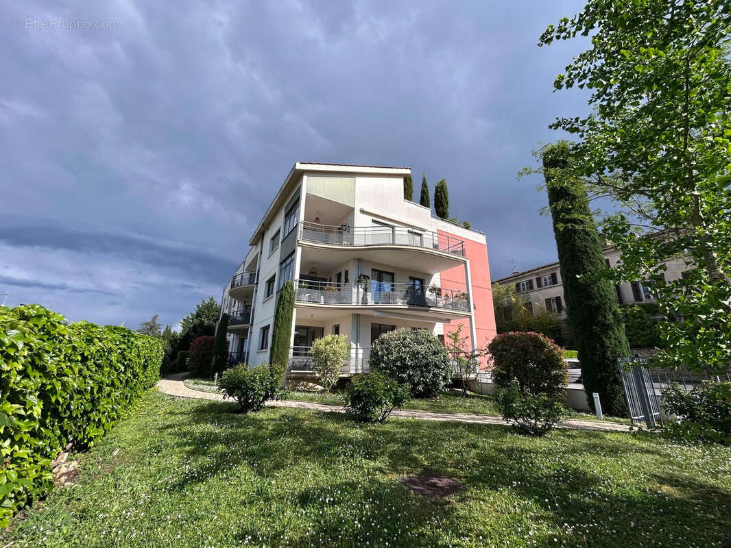 Appartement à LIMAS