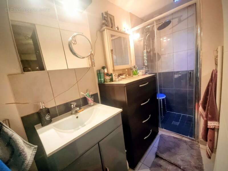 Maison à MESLAY-DU-MAINE