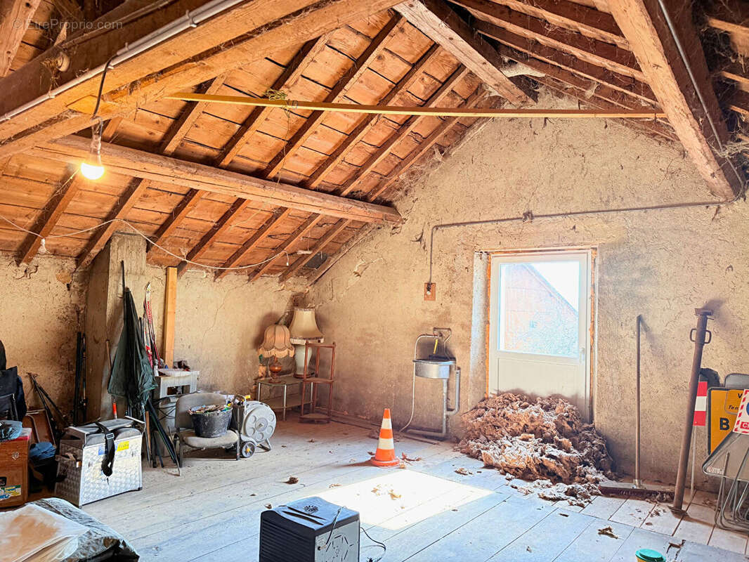 BATIMENT OU LOCAL A  Bretonvillers  200 m2 - photo 4