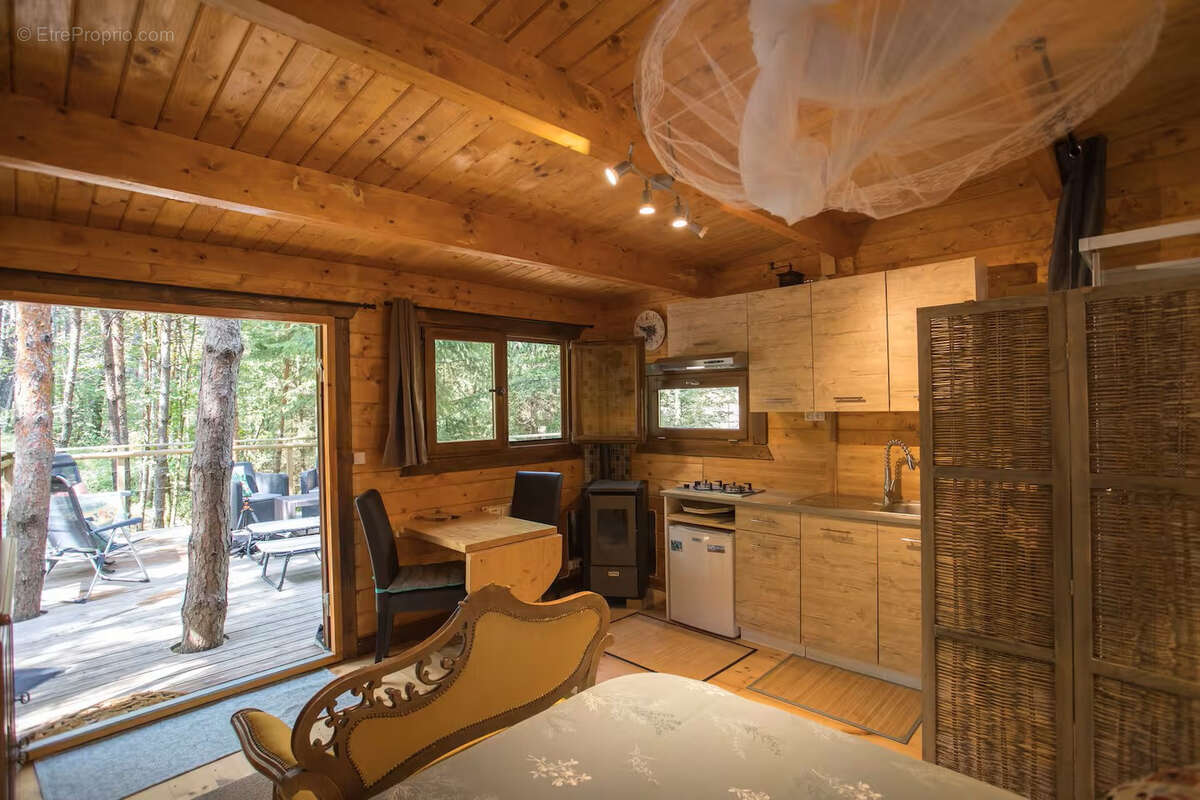 Maison à LA PALUD-SUR-VERDON