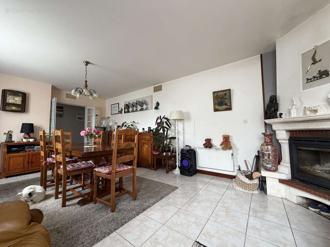 Maison 92 m² à Fleac-Sur-Seugne  - photo 5