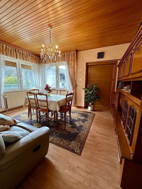 Maison à LUTZELBOURG