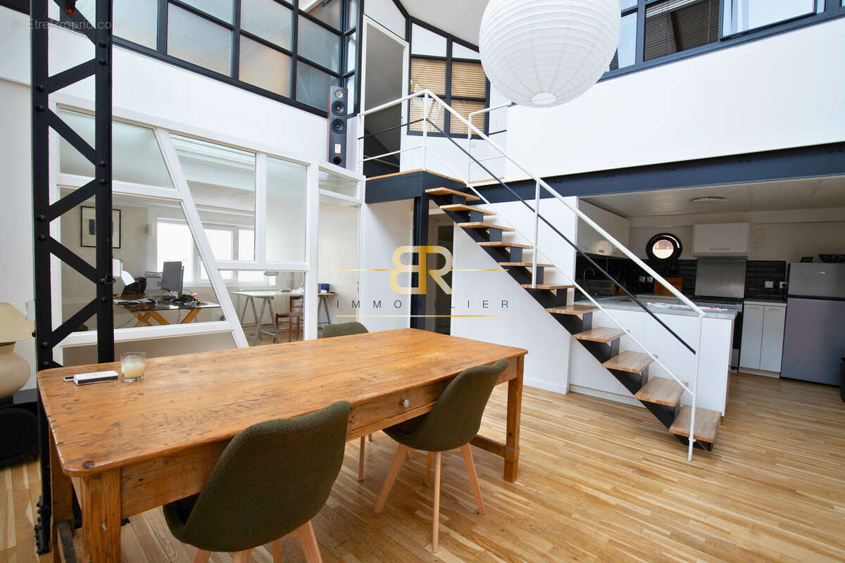 Appartement à PARIS-11E