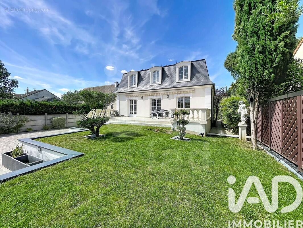 Photo 1 - Maison à BRY-SUR-MARNE