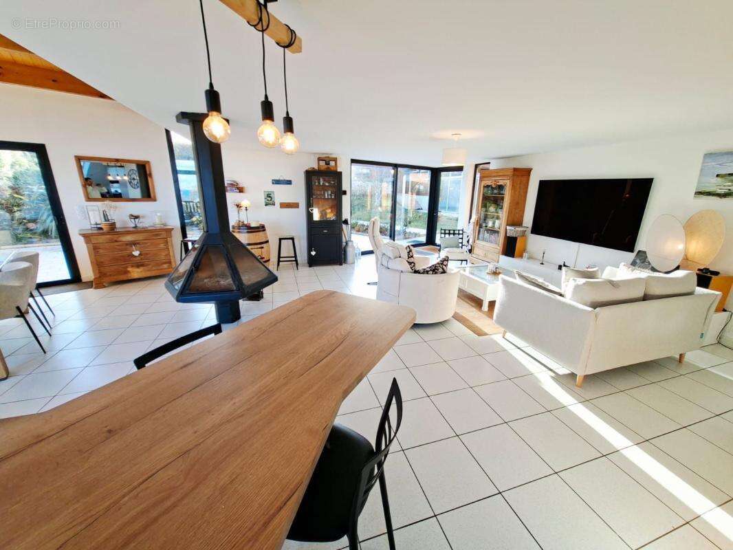 Maison à LOCQUIREC