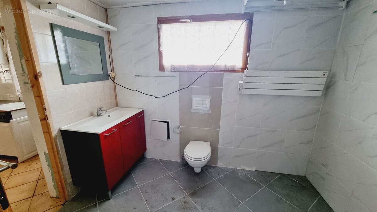 Maison à SAINT-FLORET