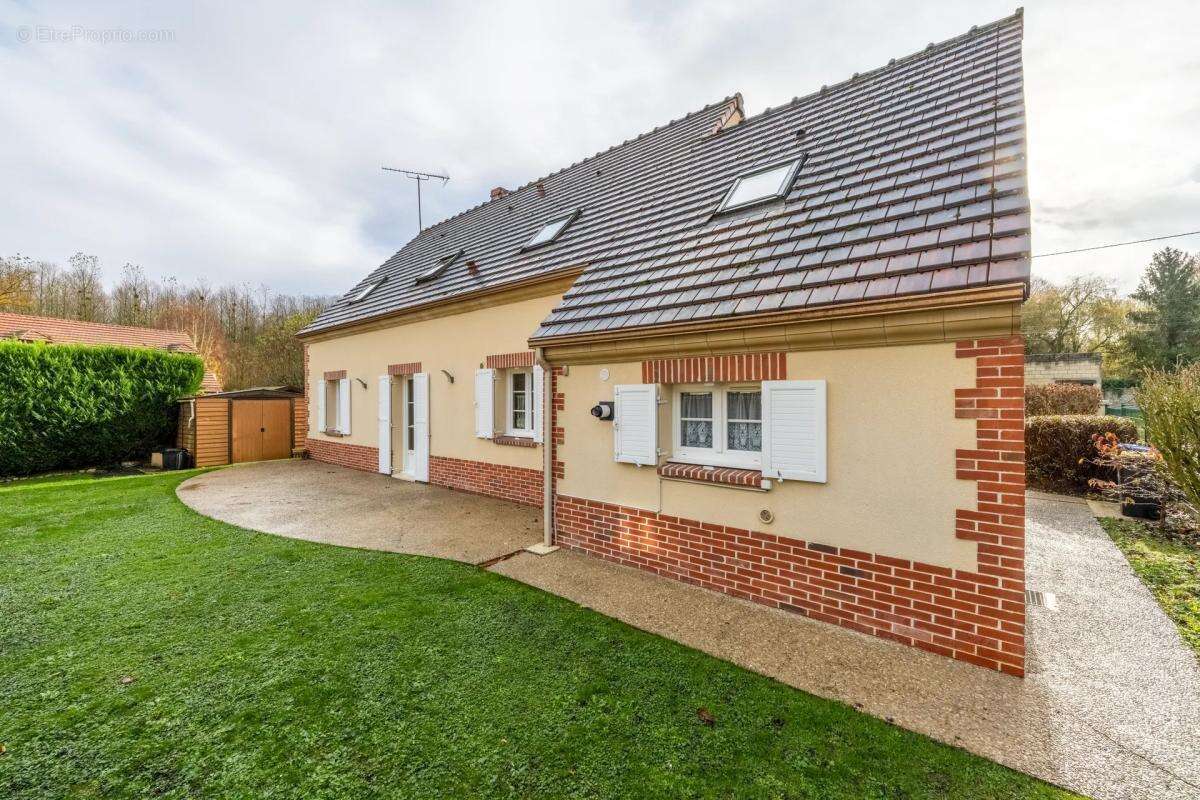 Maison à BALAGNY-SUR-THERAIN