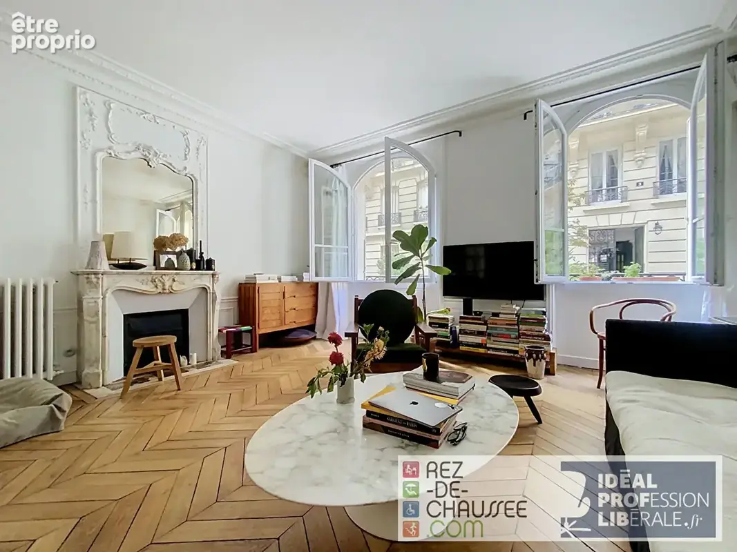 Rez-de-chaussee sur passage privé. - photo 2