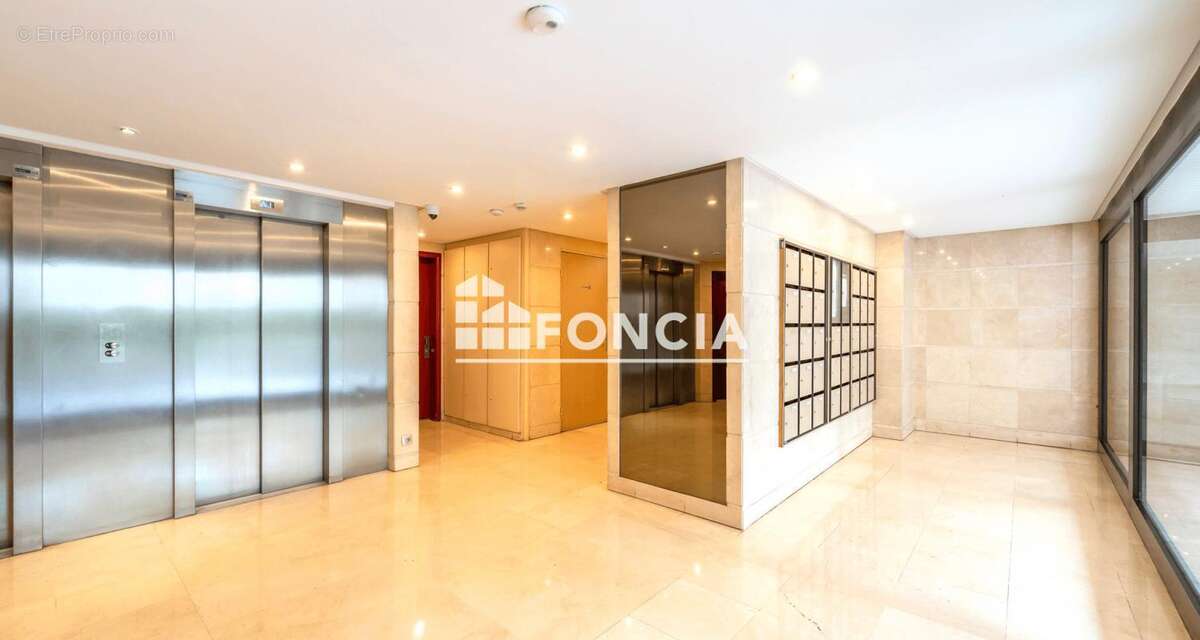 Appartement à LEVALLOIS-PERRET