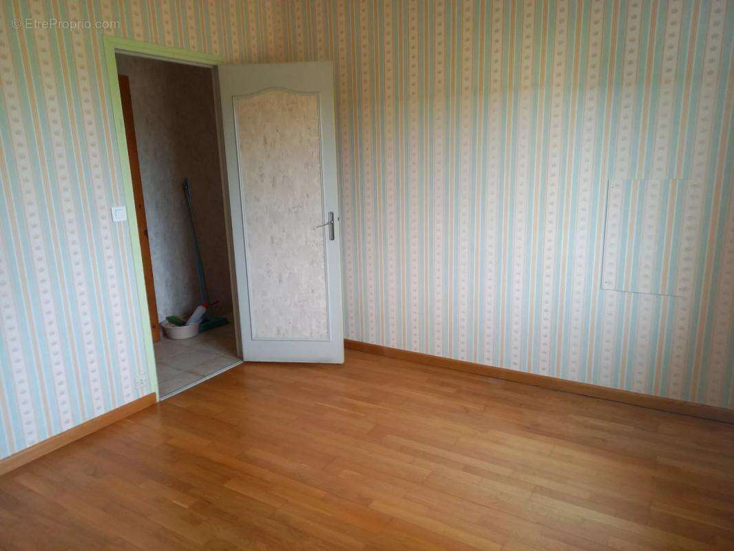 Maison à ROUZIERS-DE-TOURAINE