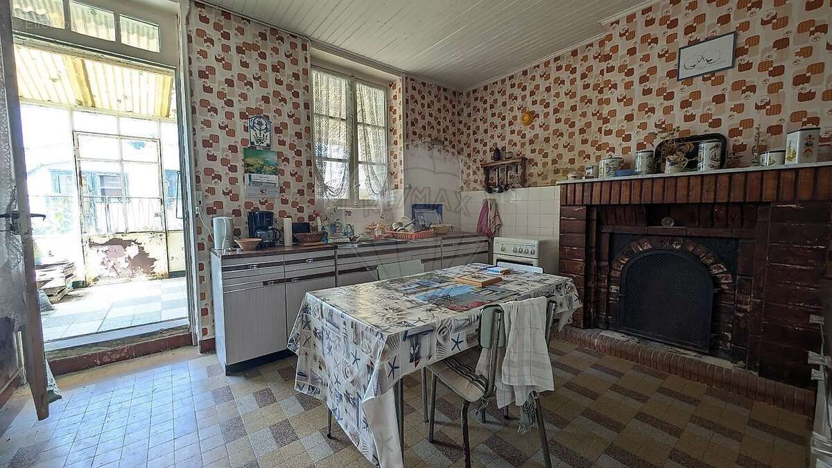 Maison à LES MATHES