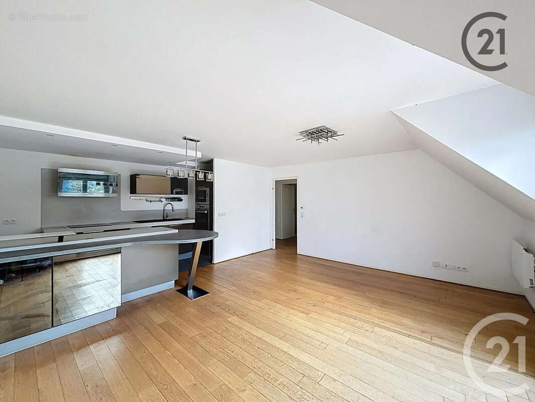 Appartement à MOISSY-CRAMAYEL