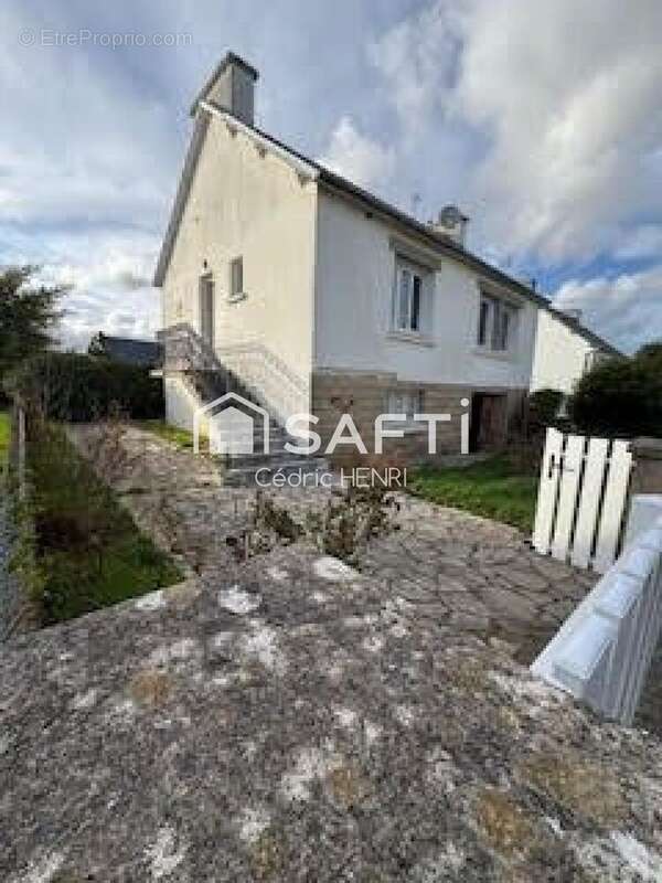 Photo 3 - Maison à CHATEAUNEUF-DU-FAOU