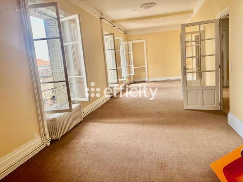 Appartement à THIERS