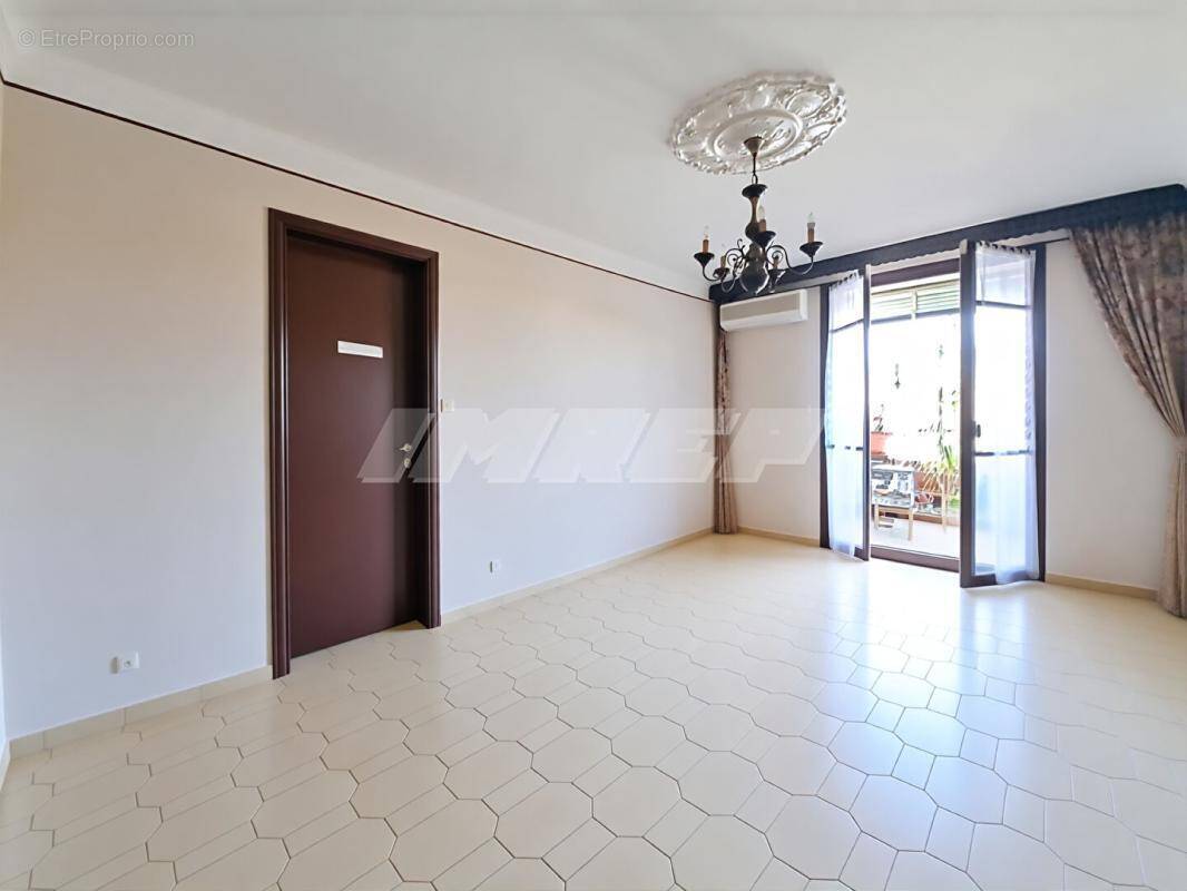 Appartement à MARSEILLE-9E