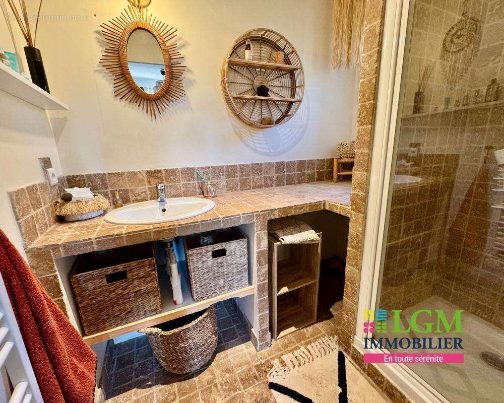 Maison à PLAN-DE-LA-TOUR