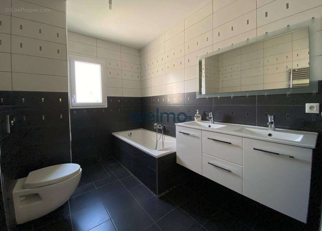 Maison à SAINT-PALAIS-SUR-MER