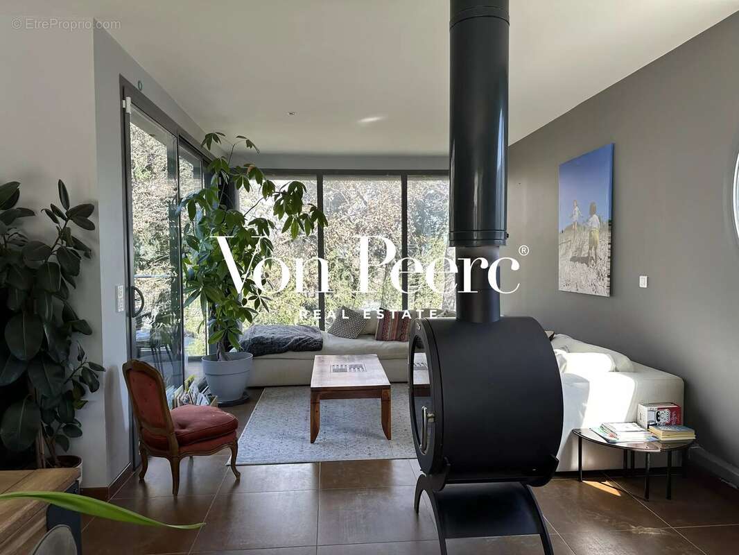 Maison à VILLENEUVE-LES-AVIGNON