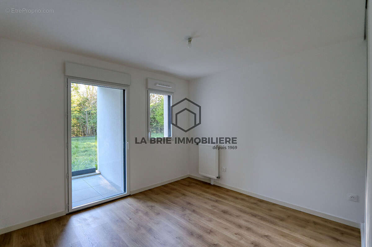 Appartement à RUBELLES