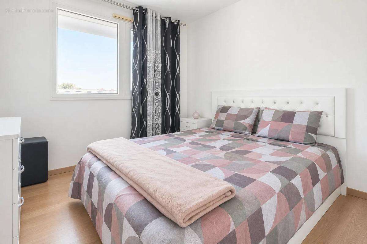 Appartement à DUGNY