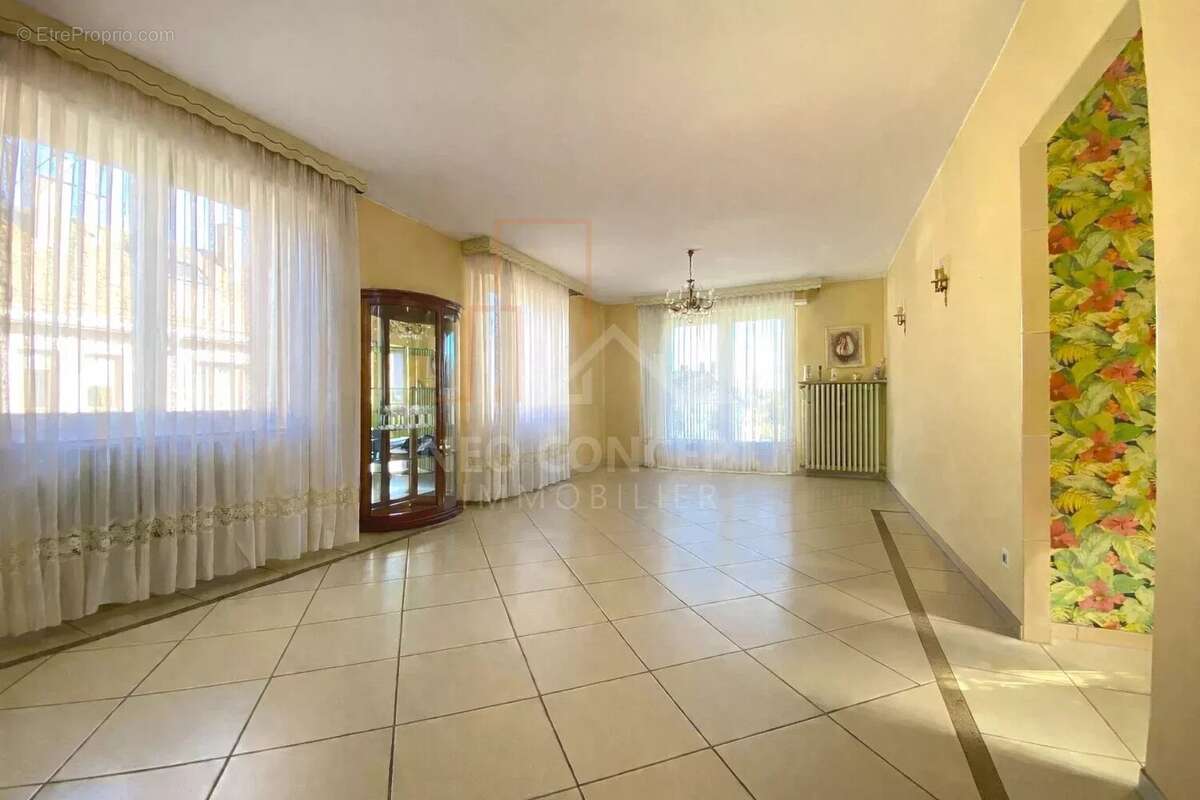 Maison à WISSEMBOURG