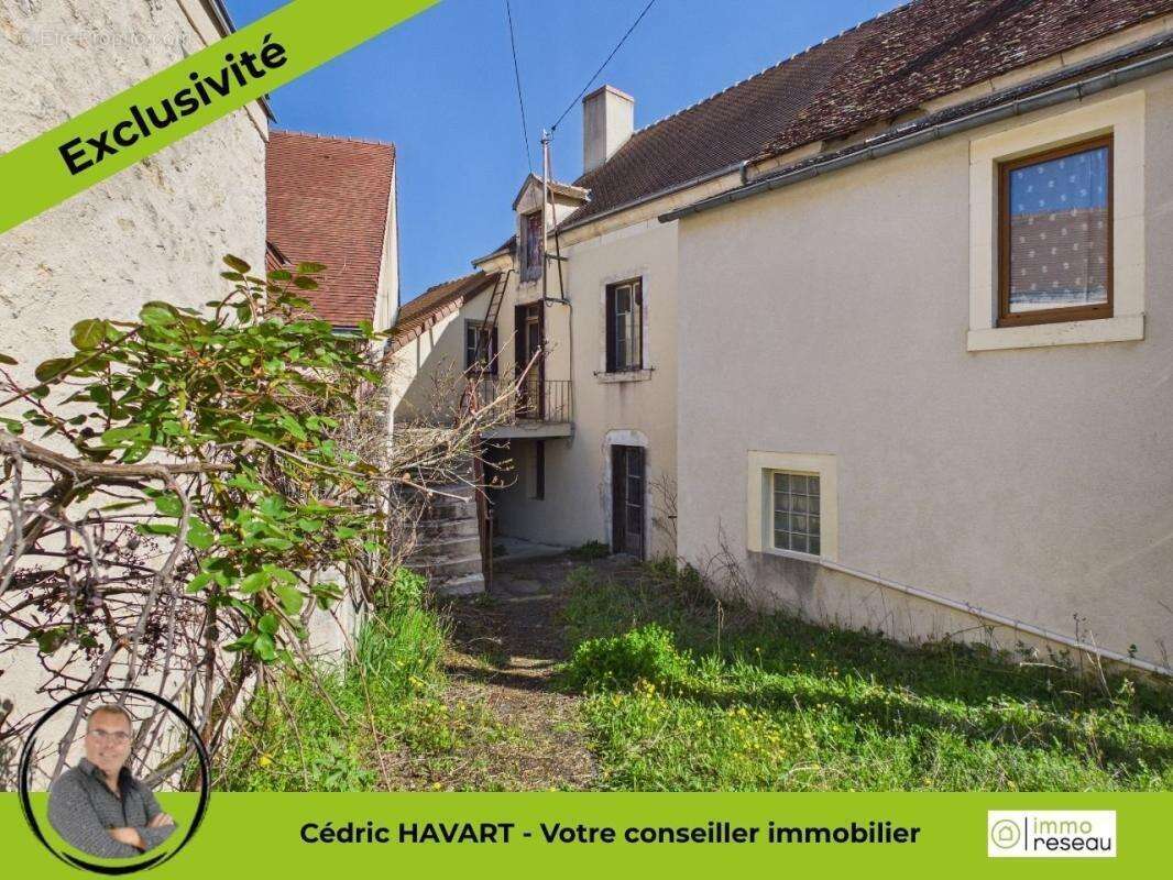 Maison à LE PONT-CHRETIEN-CHABENET