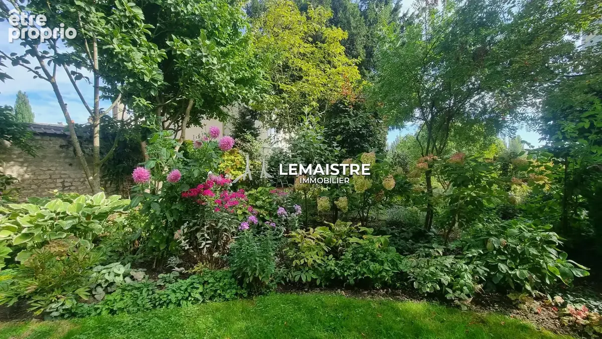 Maison à vendre - Duclair - 160 m² - 4 chambres - Jardin paysager - Centre-ville - photo 3