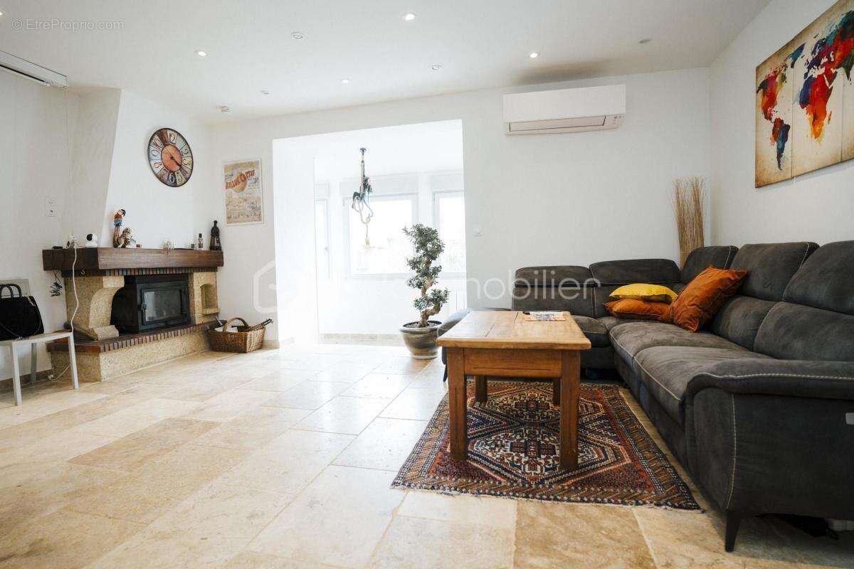 Maison de Plain-pied 150m2 - 3 chambres - 1010 m2 de jardin et piscine - photo 7