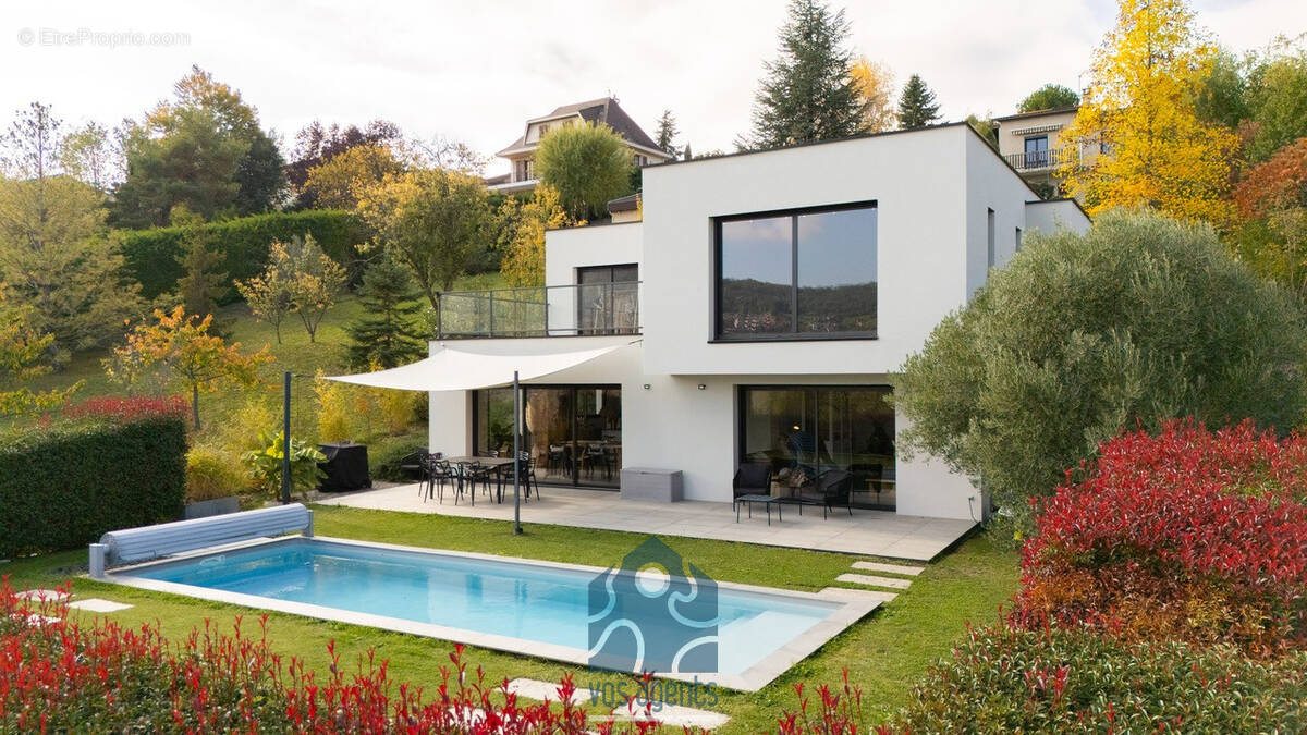 Maison à VEYRE-MONTON