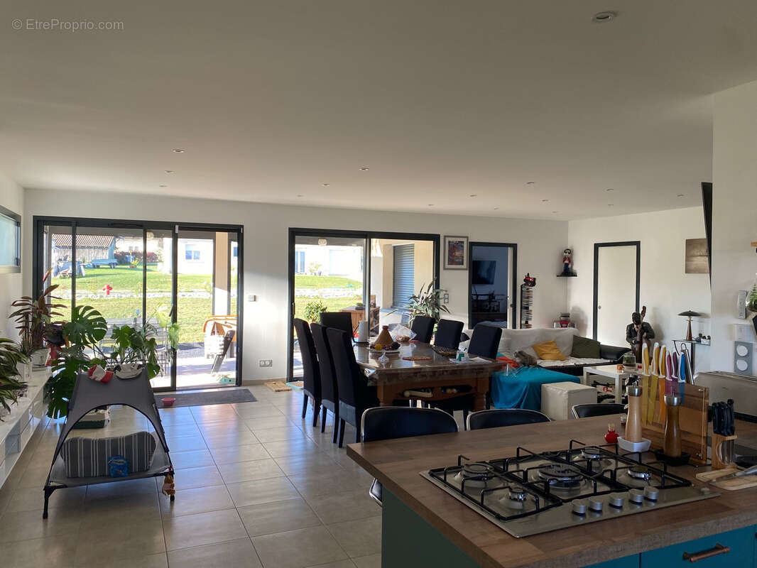 Maison à SAINT-PRIVAT-DES-PRES