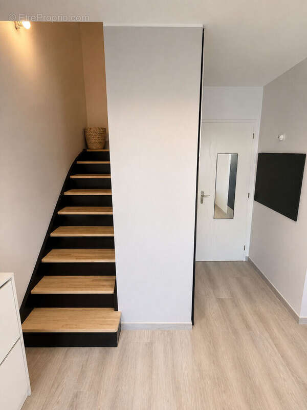 Maison à la Chapelle en Serval de 89 m² Idéalement située avec 300m2 de terrain !!! - photo 2