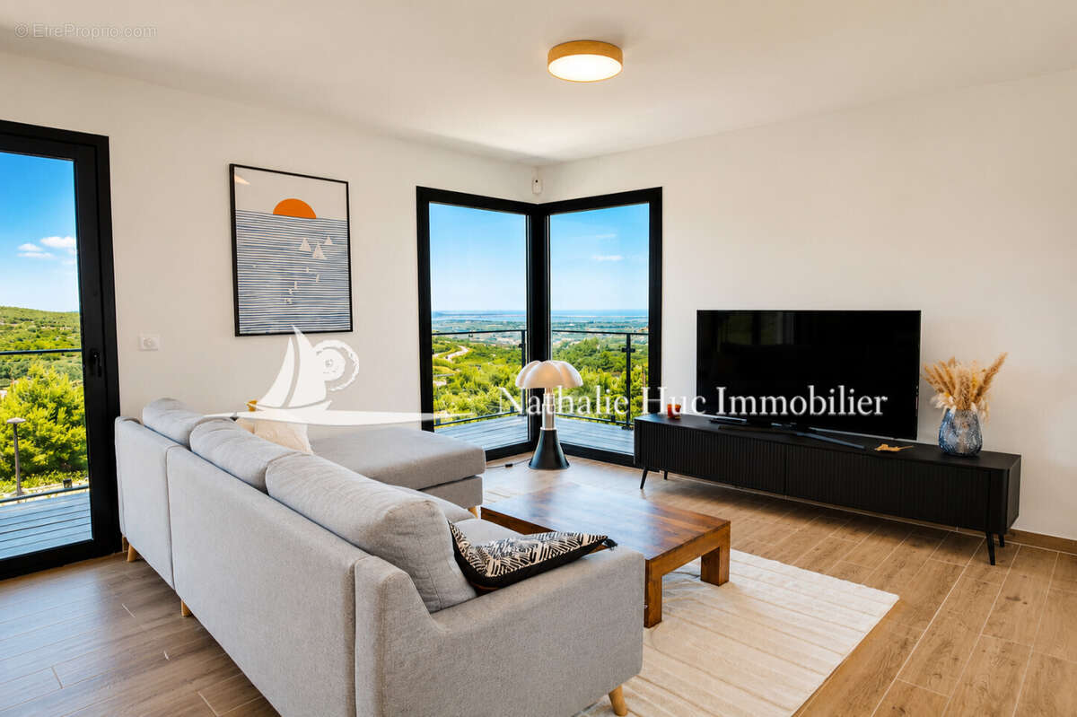 Maison 145 m² à Treilles  - photo 7
