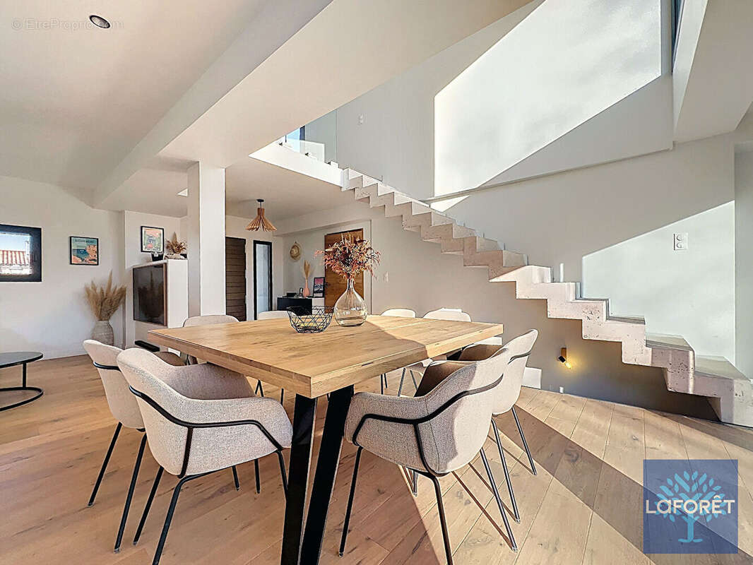 Maison à SAINTE-FOY-D'AIGREFEUILLE