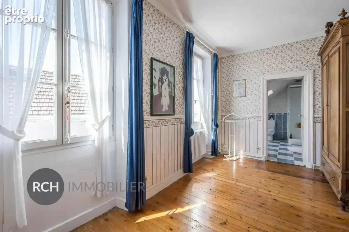 A proximité d'Orgerus - Maison bourgeoise en coeur de village - photo 16