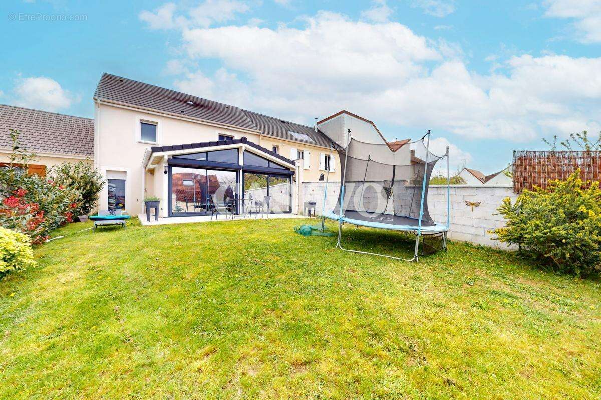 Vente Maison 5 pièces de 122m² - 77124 Villenoy - photo 10