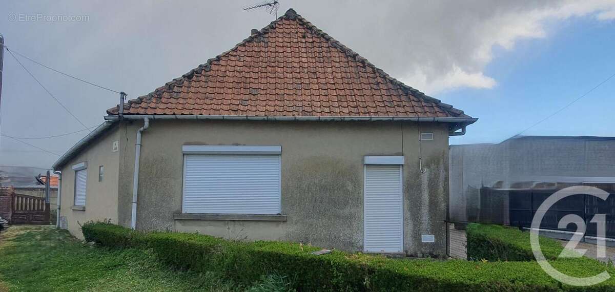 Maison 148 m² à Aubin-Saint-Vaast  - photo 30