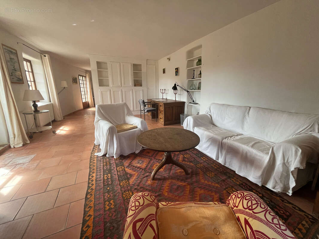 Maison à ROQUEDUR