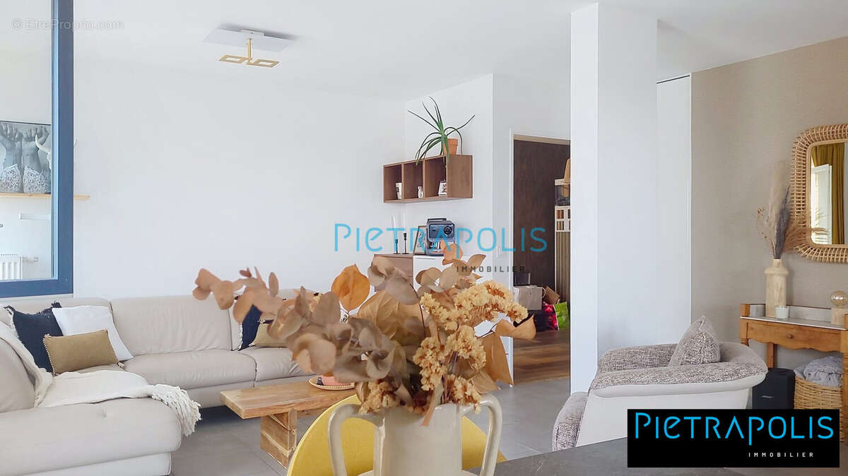 Appartement 82 m² à Rillieux-La-Pape  - photo 7