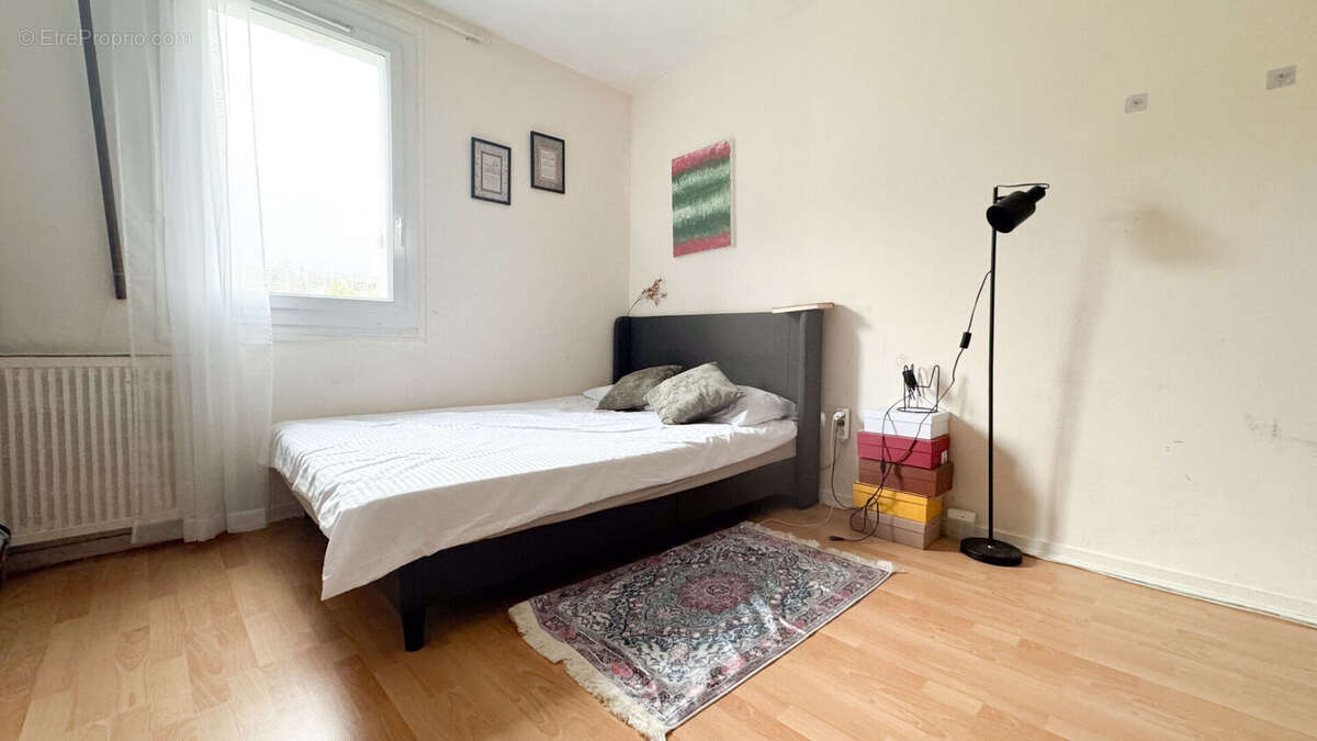 Appartement à CORBEIL-ESSONNES