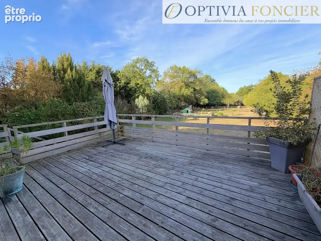 Propriété T7 1421 m2 avec sous-sol complet (100 m2) et 4 200 m2 de terrain - photo 13