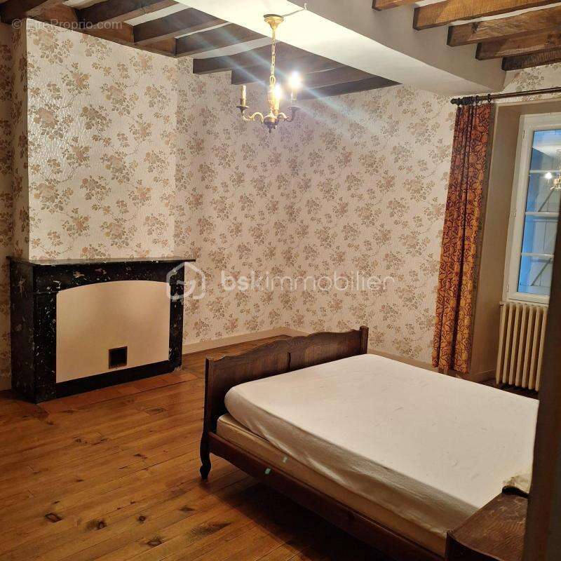 Maison à MARTIGNE-SUR-MAYENNE