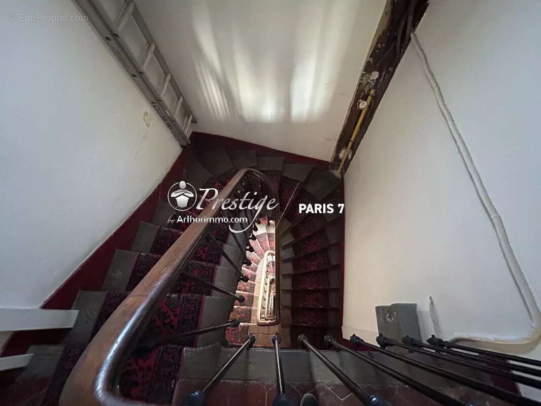 Appartement à PARIS-18E