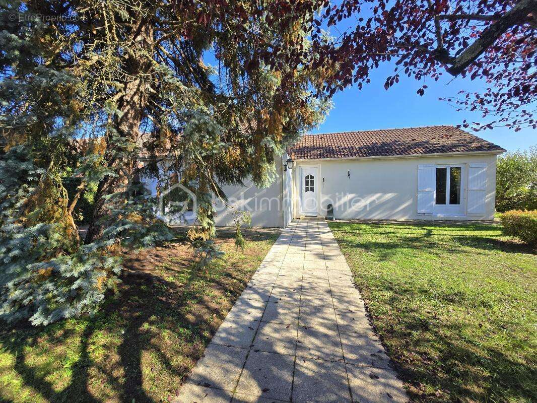 Maison à COULANGES-LES-NEVERS